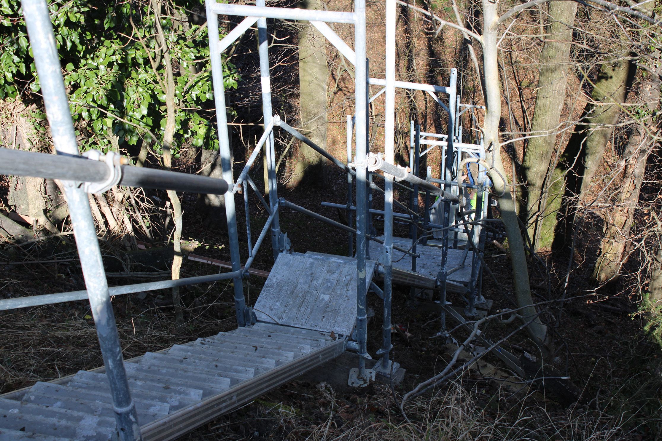 Treppe zum Pavillon